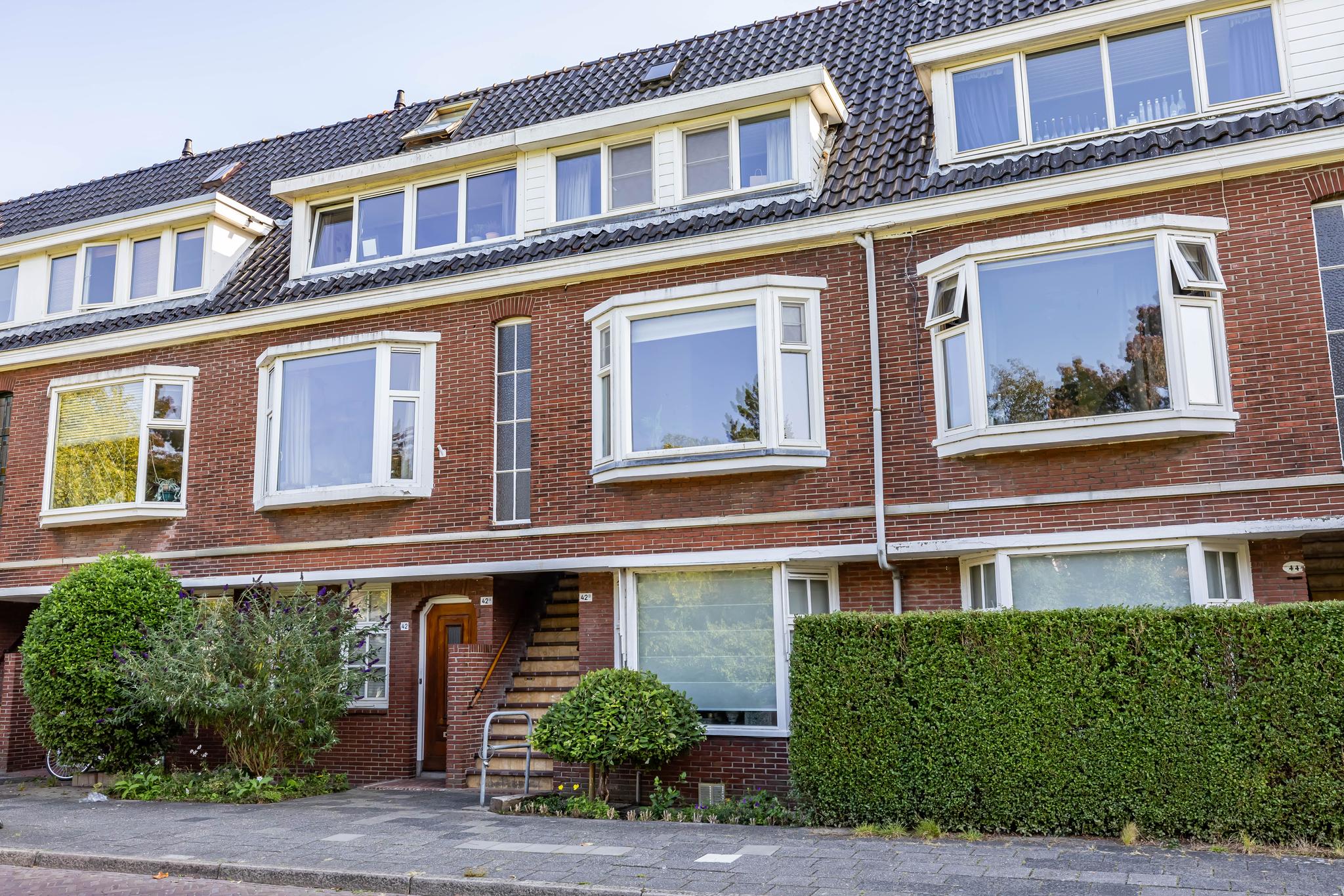 admiraal de ruyterlaan 42 - b groningen